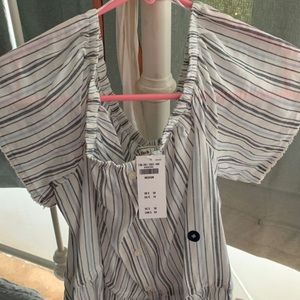 Abercrombie & Fitch top